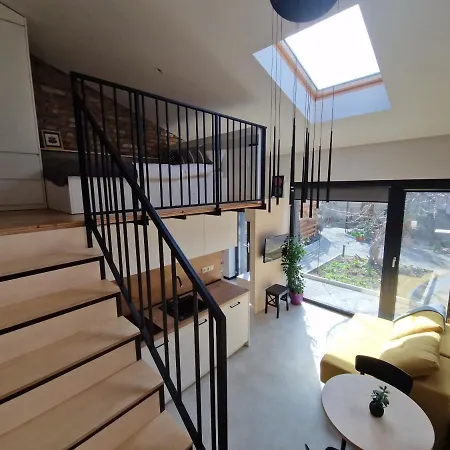 Apartmán 27 *