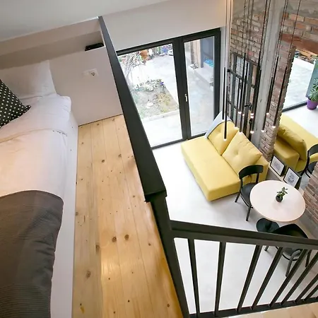 27 Apartmán