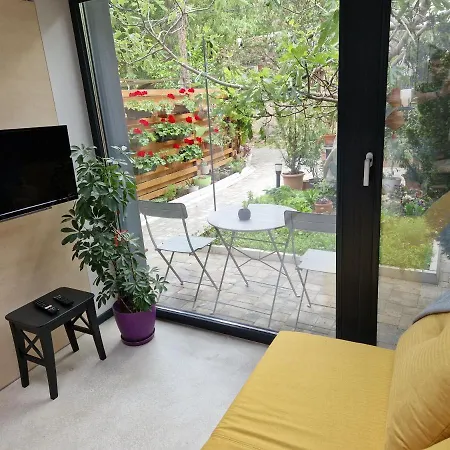 27 Apartmán